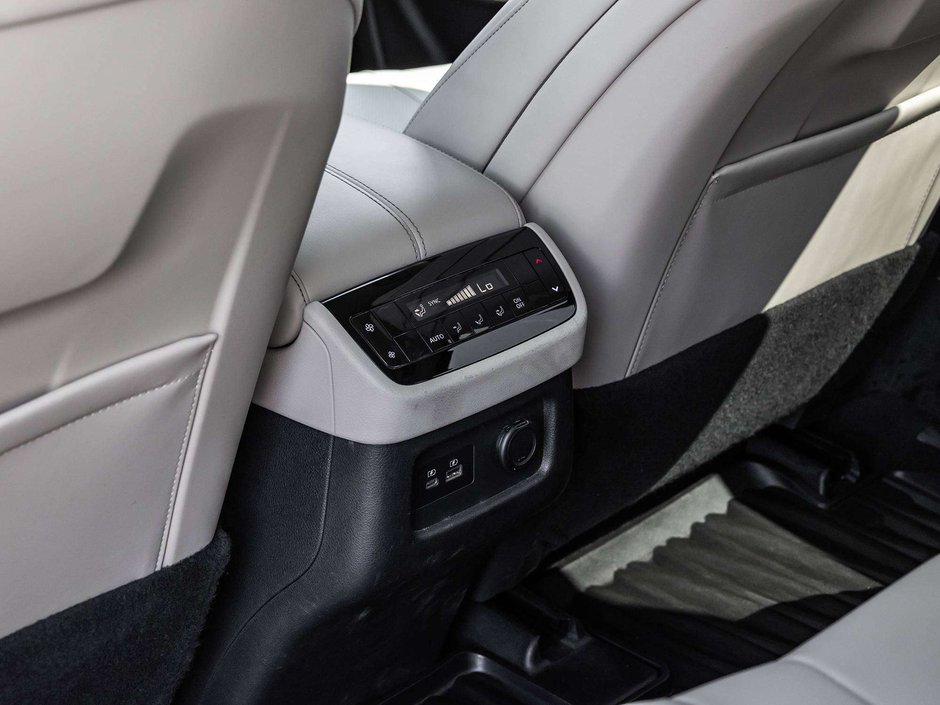 2022 Infiniti QX60 LUXE-28
