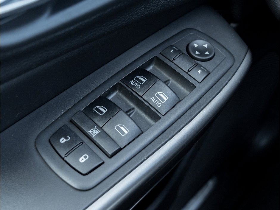 2019 Jeep Cherokee Limited-12