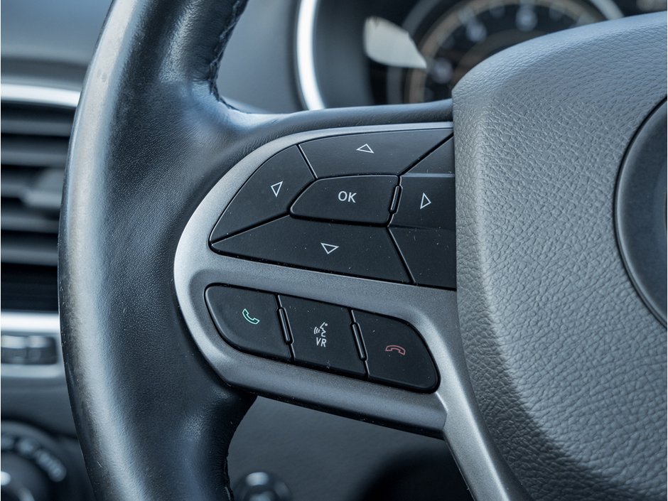 2019 Jeep Cherokee Limited-8