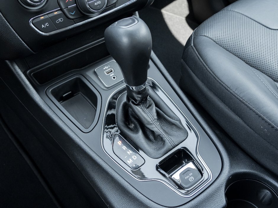 2020 Jeep Cherokee Limited-15