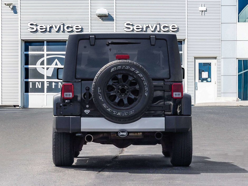 2014 Jeep Wrangler Sahara-6