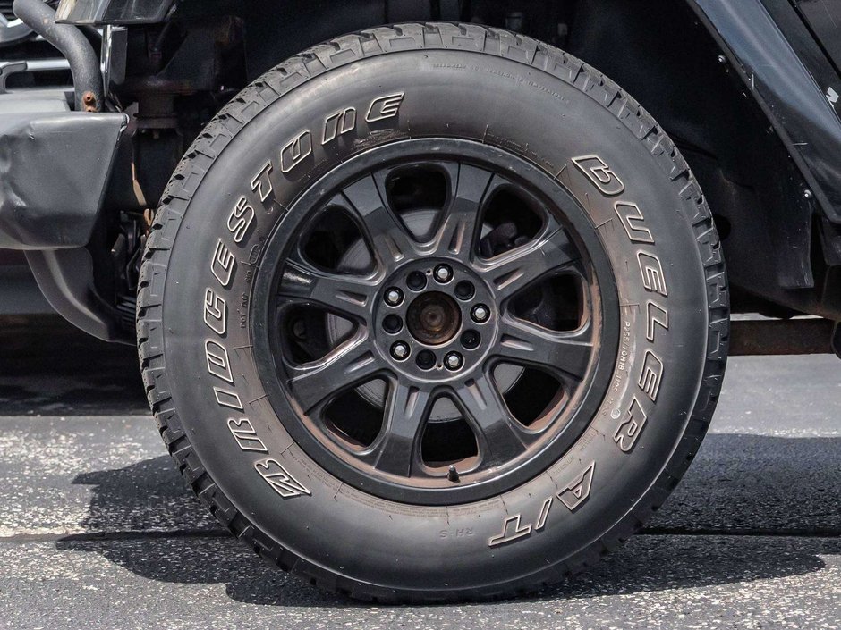 2014 Jeep Wrangler Sahara-3