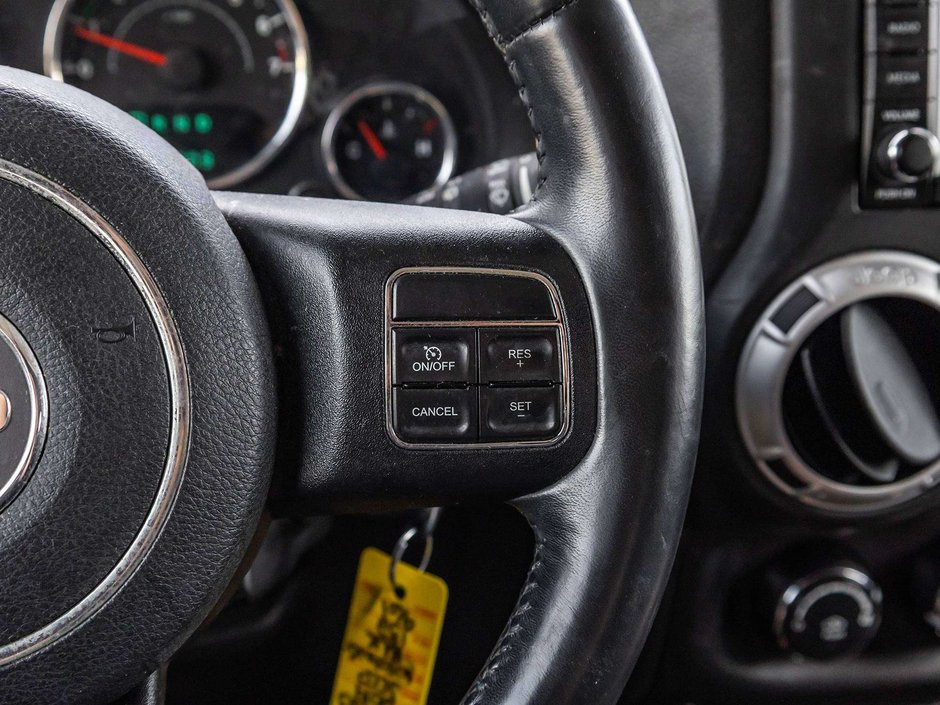 2014 Jeep Wrangler Sahara-13