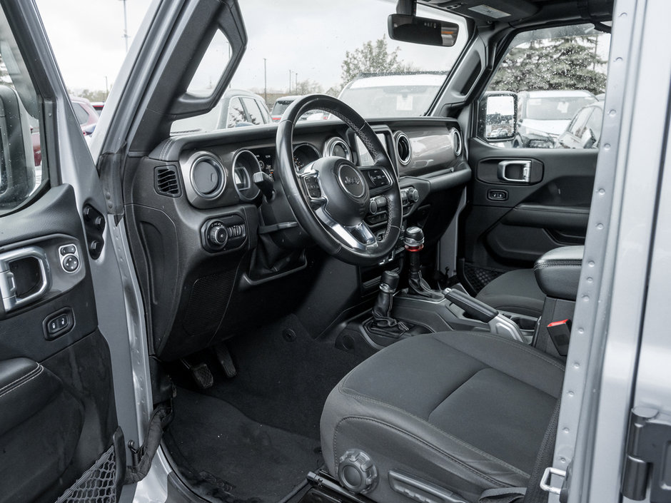 2018 Jeep Wrangler Unlimited Sahara-8