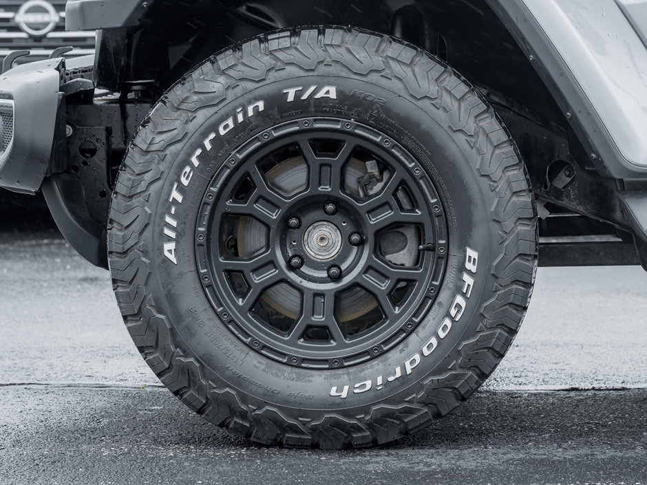 2018 Jeep Wrangler Unlimited Sahara-3