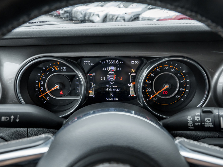 2018 Jeep Wrangler Unlimited Sahara-12