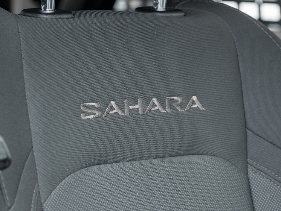 2018 Jeep Wrangler Unlimited Sahara-22