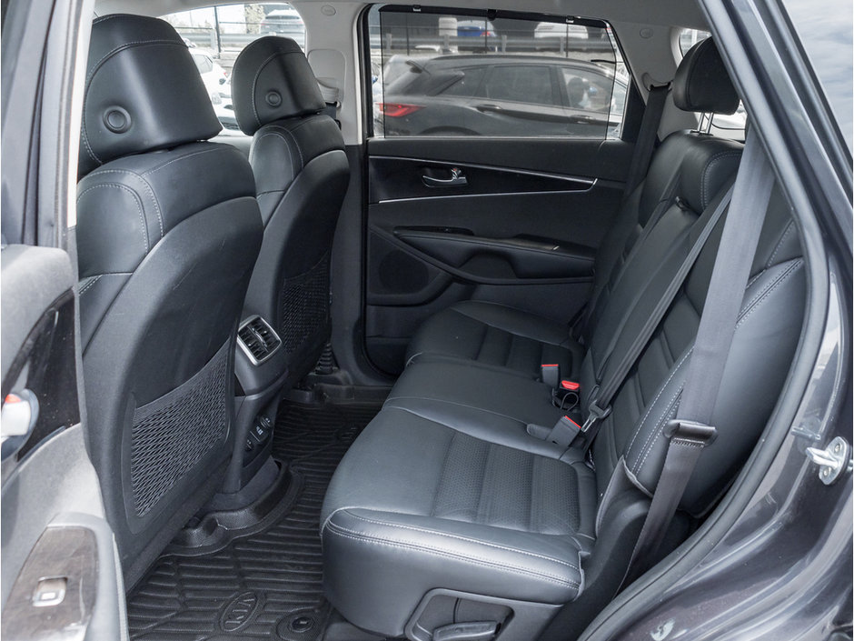 2017 Kia Sorento EX-21