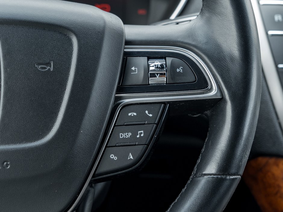 2019 Lincoln NAUTILUS Reserve-10