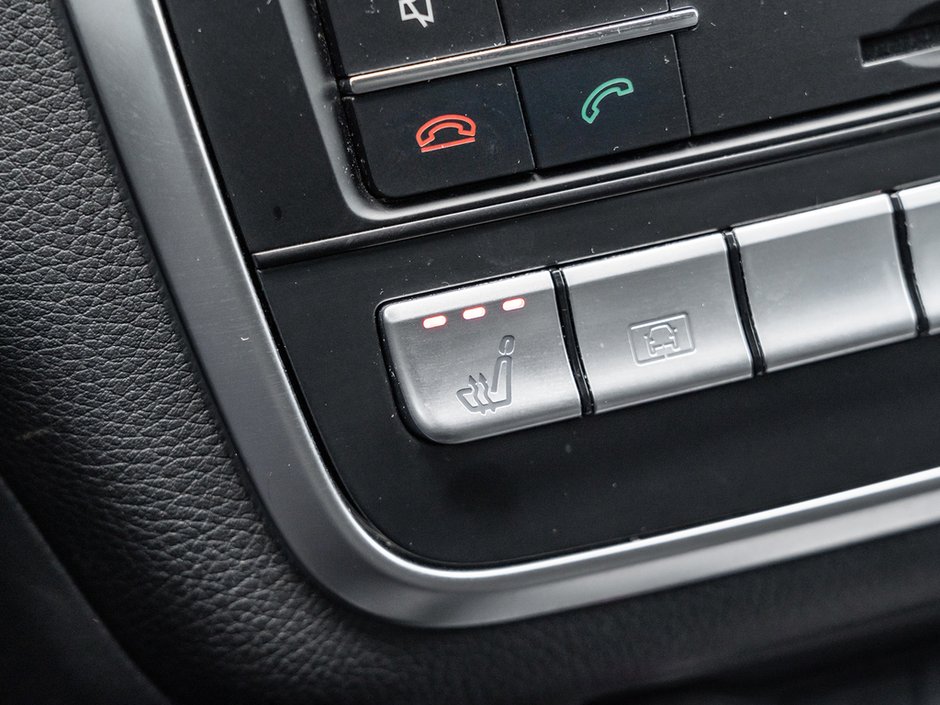 2020 Mercedes-Benz GLA 250-17