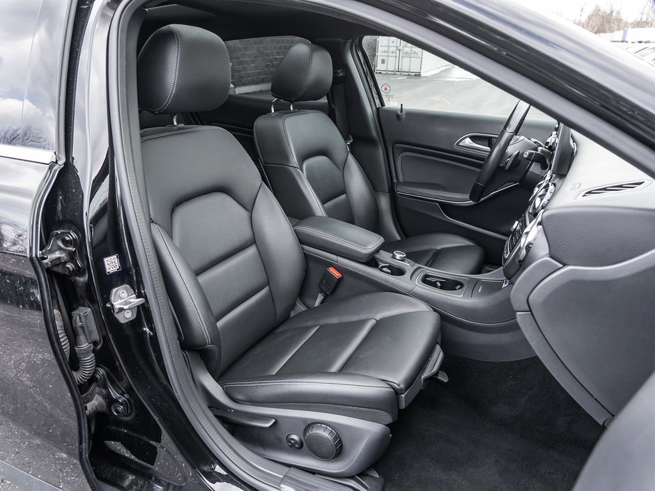 2020 Mercedes-Benz GLA 250-21