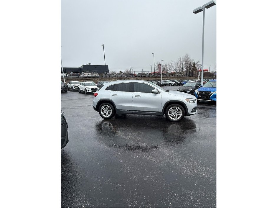 2023 Mercedes-Benz GLA 250-1