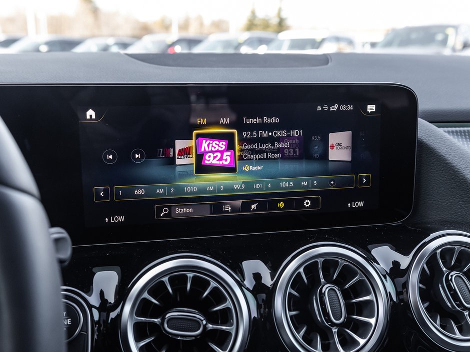 2023 Mercedes-Benz GLA 250-21