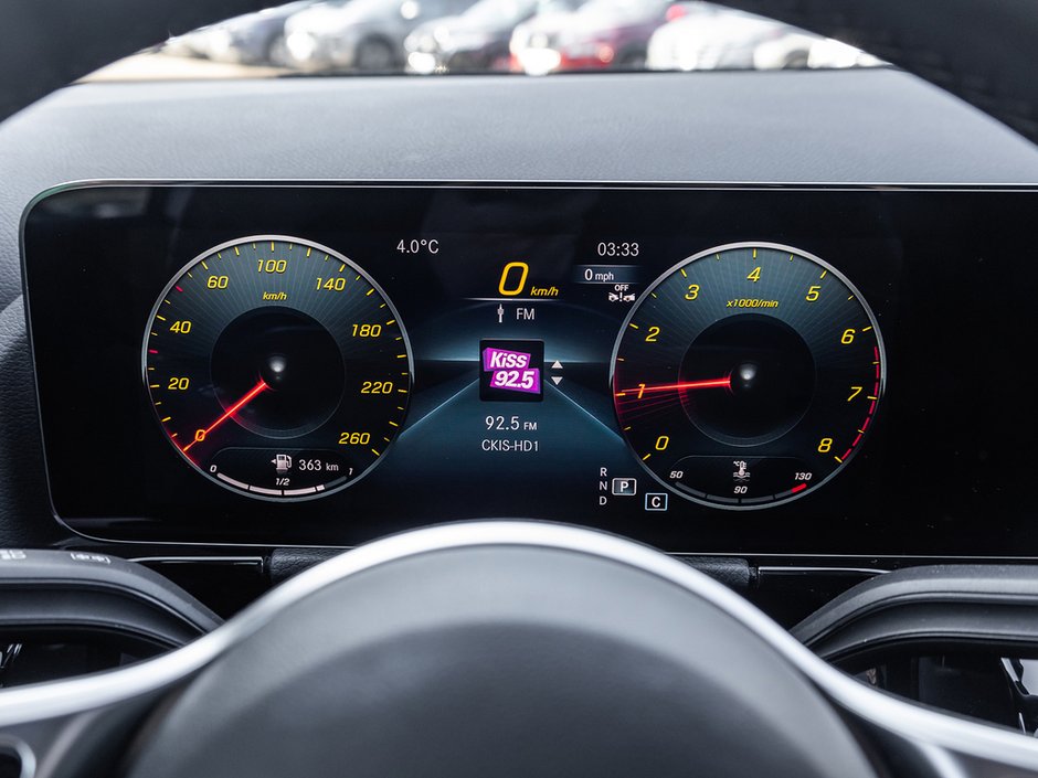 2023 Mercedes-Benz GLA 250-10