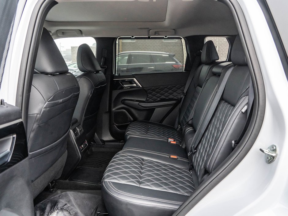 2024 Mitsubishi Outlander PHEV GT-26