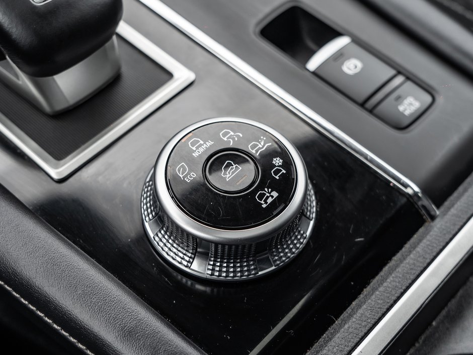 2024 Mitsubishi Outlander SE-14