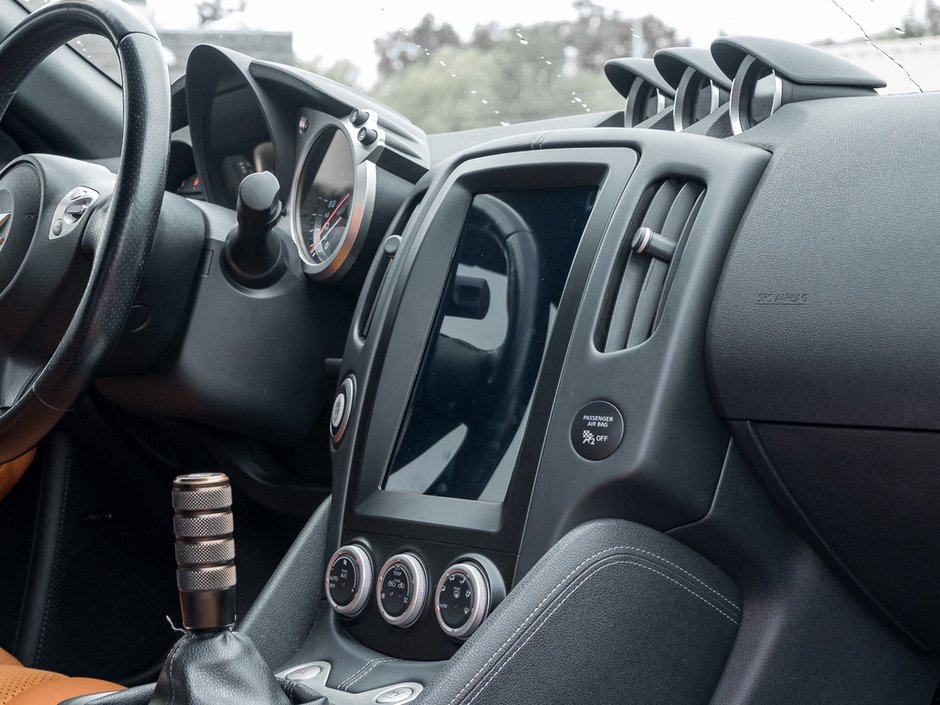 2013 Nissan 370Z Sport Touring-23