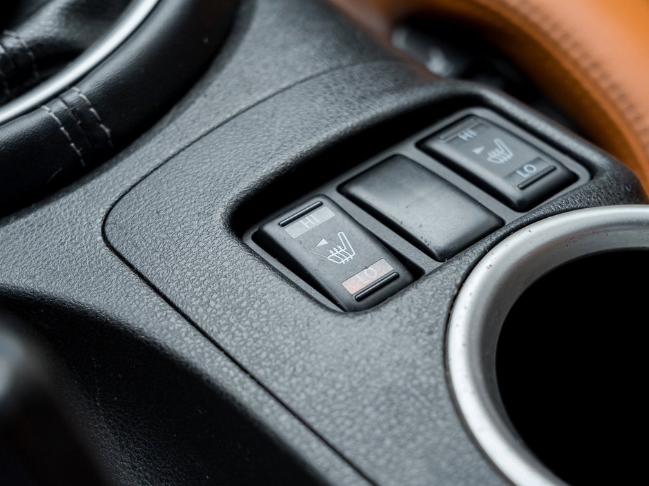 2013 Nissan 370Z Sport Touring-15