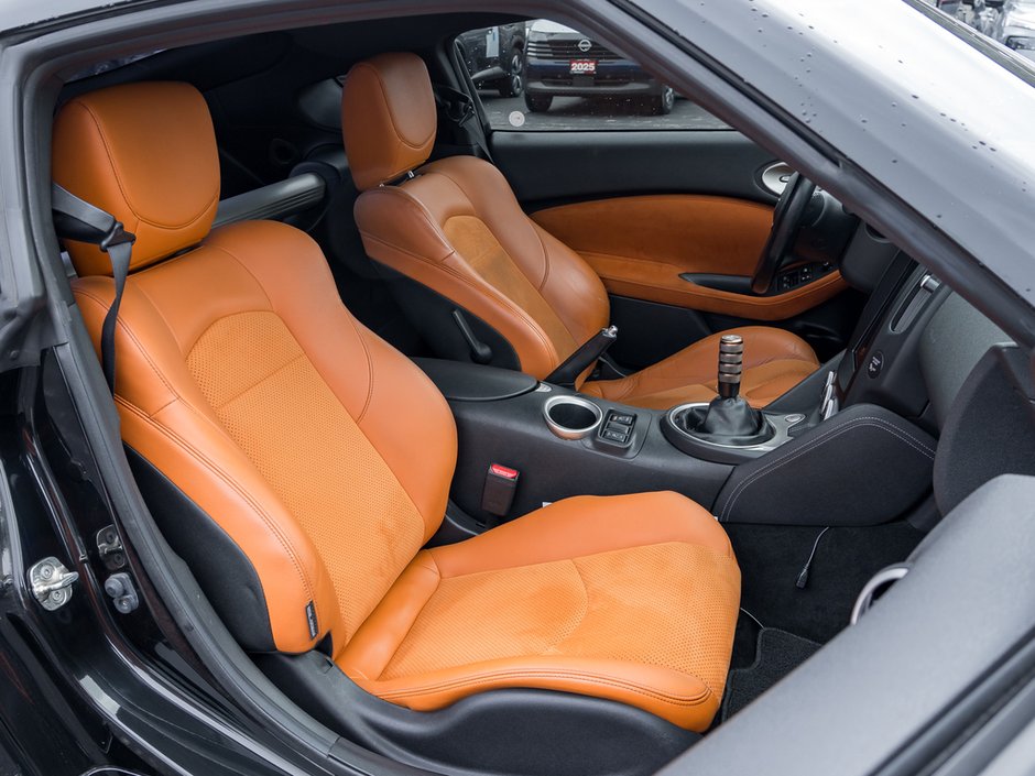 2013 Nissan 370Z Sport Touring-22