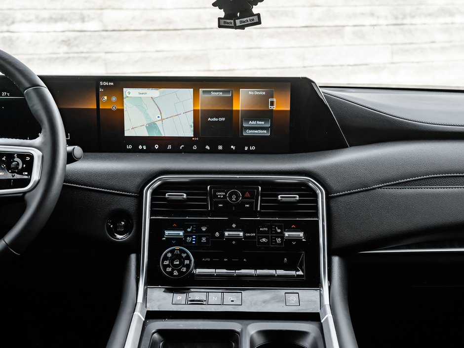 2025 Nissan Armada Platinum-34