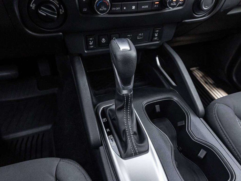 2022 Nissan Frontier SV-19