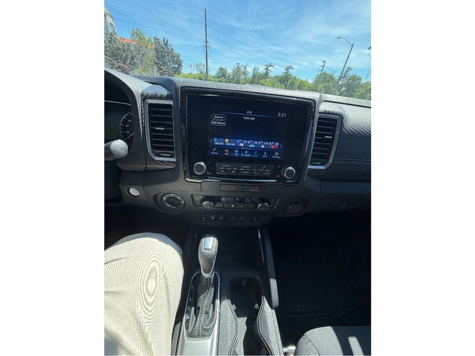 2022 Nissan Frontier SV-9