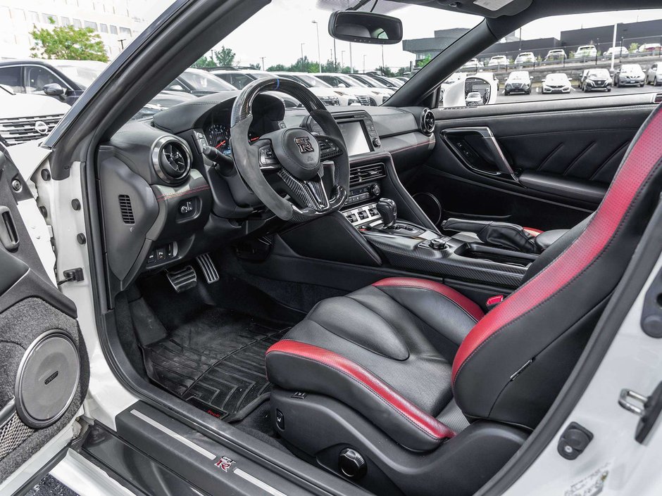 2017 Nissan GT-R Track Edition-8