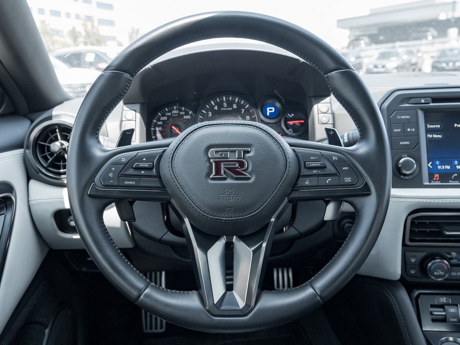 2023 Nissan GT-R Premium-7