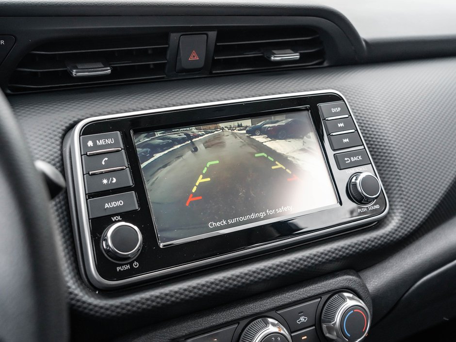 2025 Nissan Kicks Play S-11