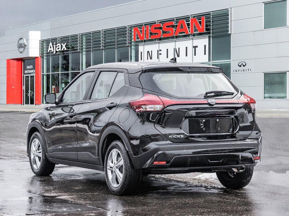 2025 Nissan Kicks Play S-4