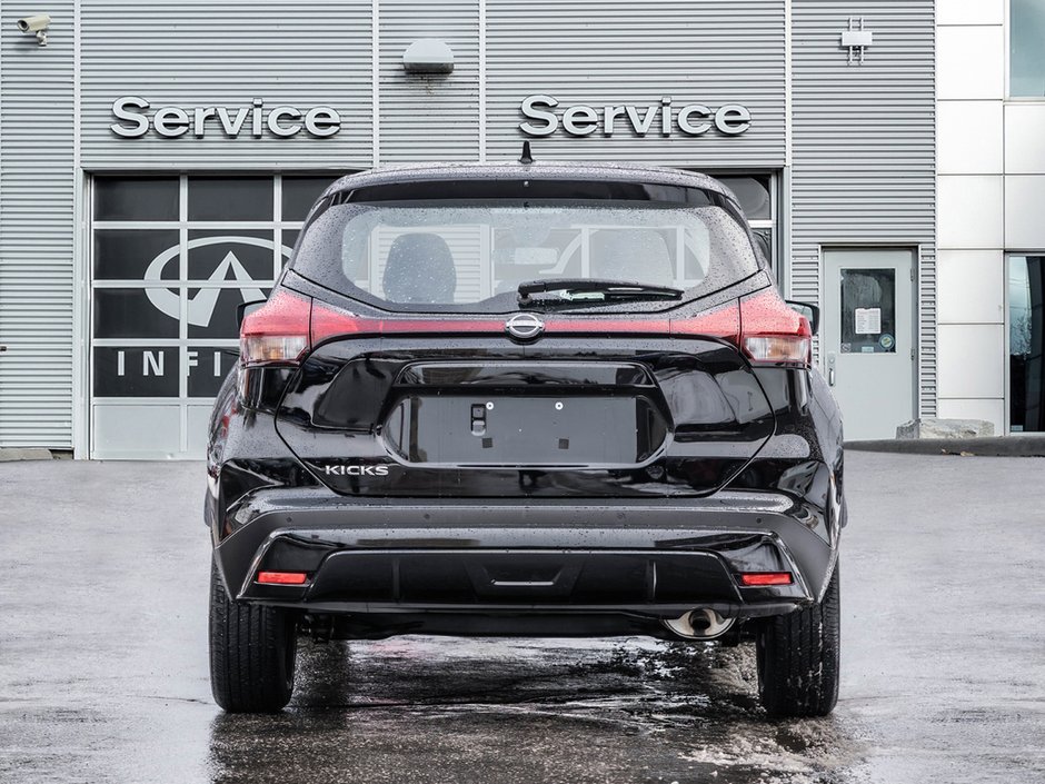 2025 Nissan Kicks Play S-5