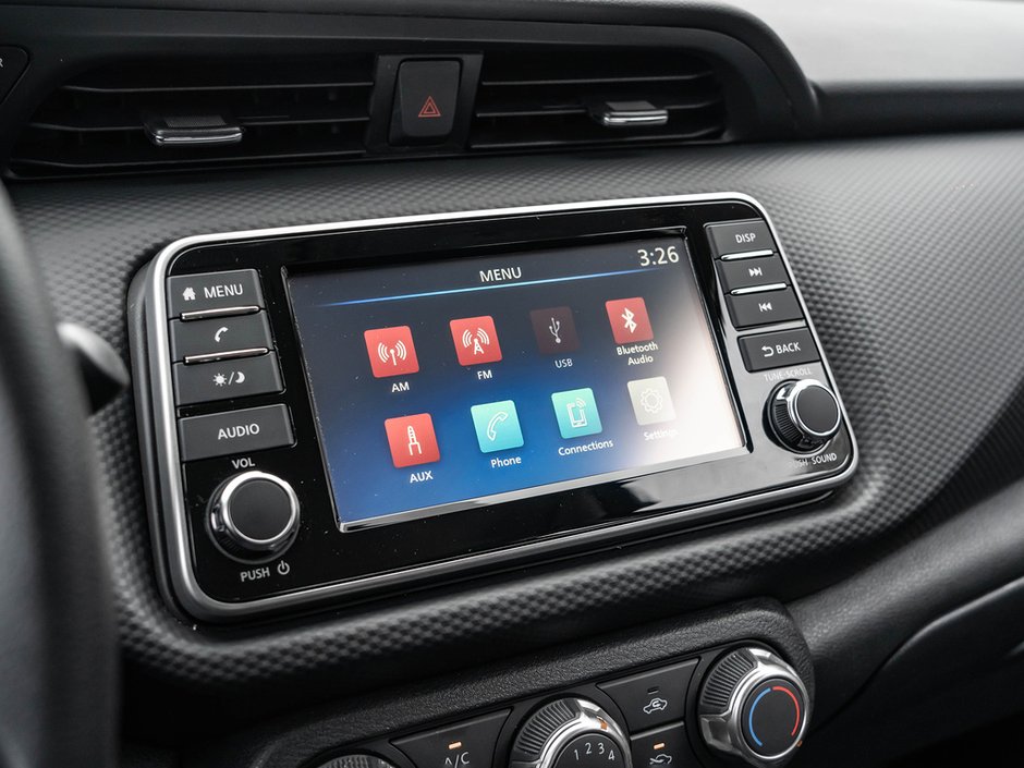 2025 Nissan Kicks Play S-16