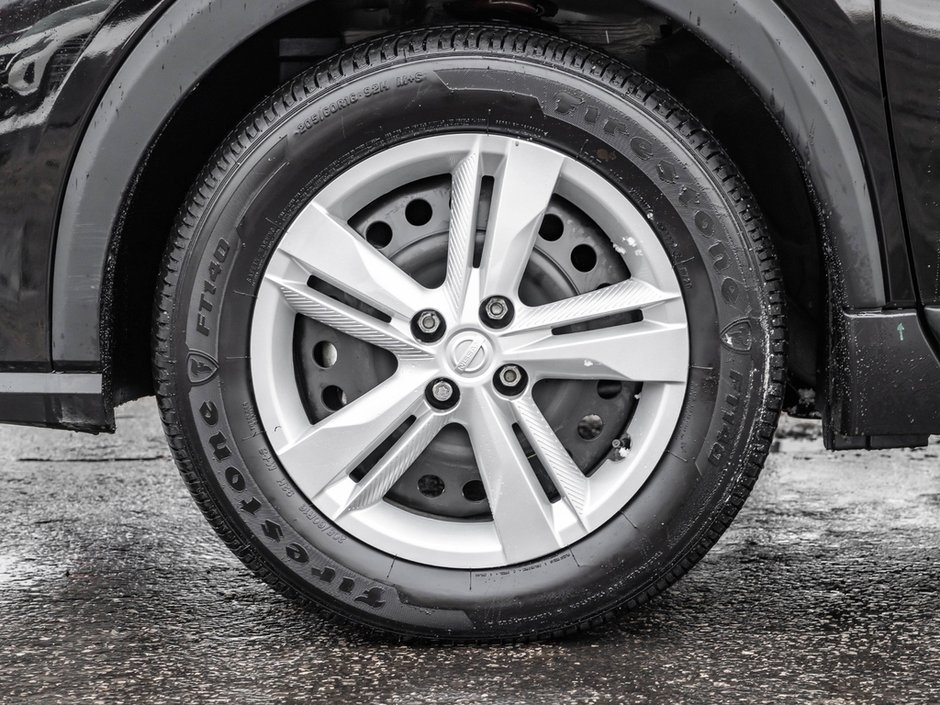 2025 Nissan Kicks Play S-3