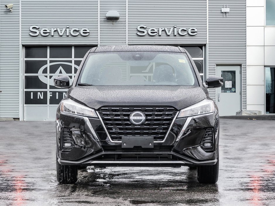 2025 Nissan Kicks Play S-1