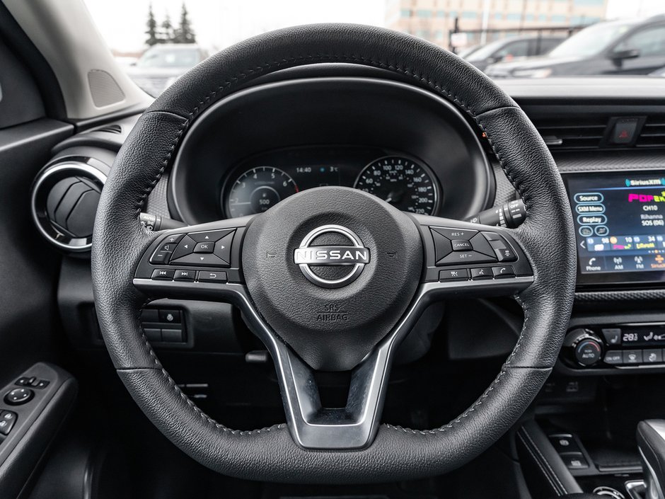 2025 Nissan Kicks Play SV-8