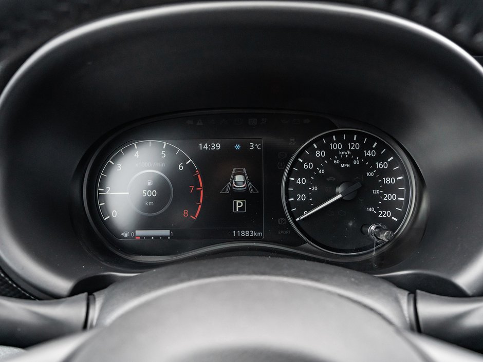 2025 Nissan Kicks Play SV-10