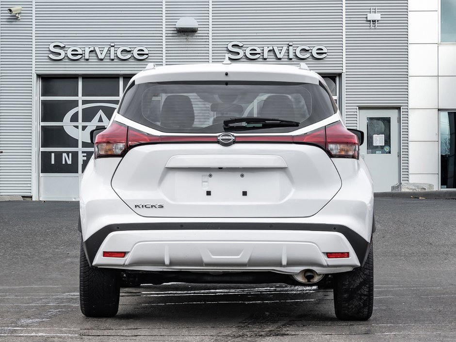 2025 Nissan Kicks Play SV-6