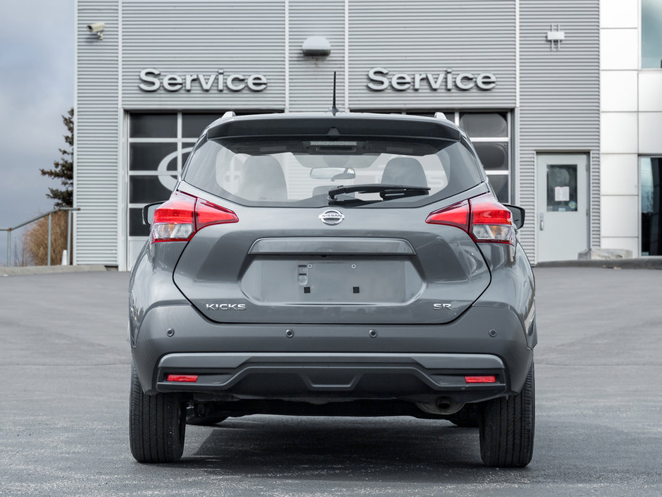 2020 Nissan Kicks SR-5