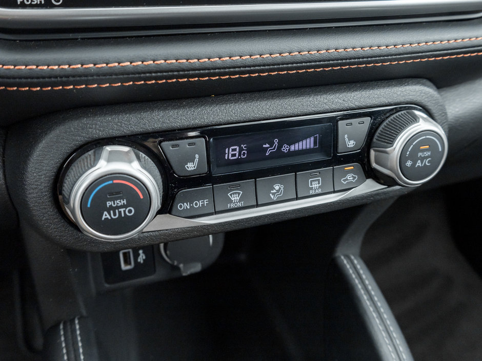2020 Nissan Kicks SR-14