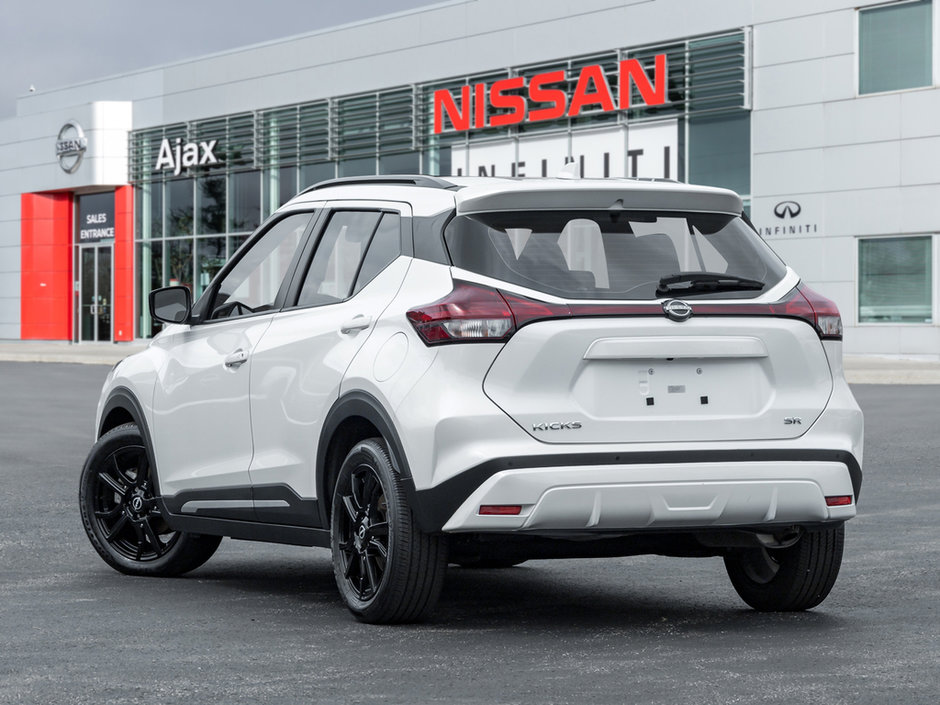 2022 Nissan Kicks SR-4
