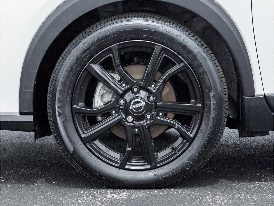 2022 Nissan Kicks SR-3