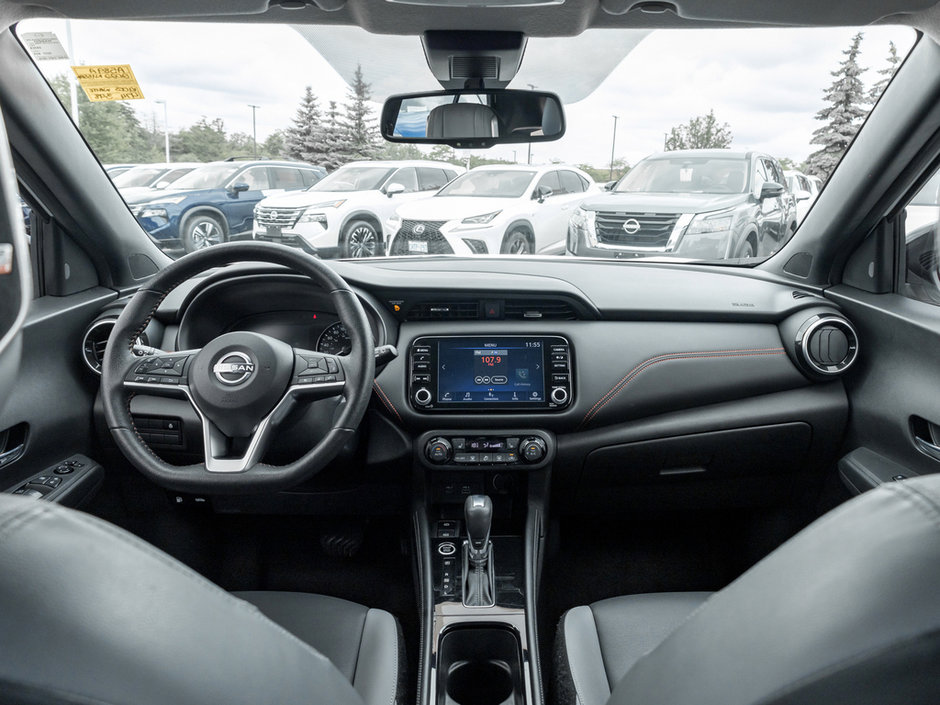 2022 Nissan Kicks SR-20
