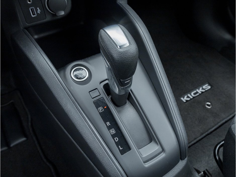 2023 Nissan Kicks S-15