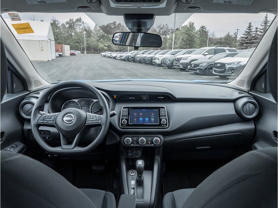 2023 Nissan Kicks S-19