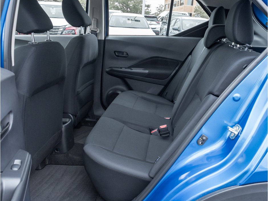 2023 Nissan Kicks S-18