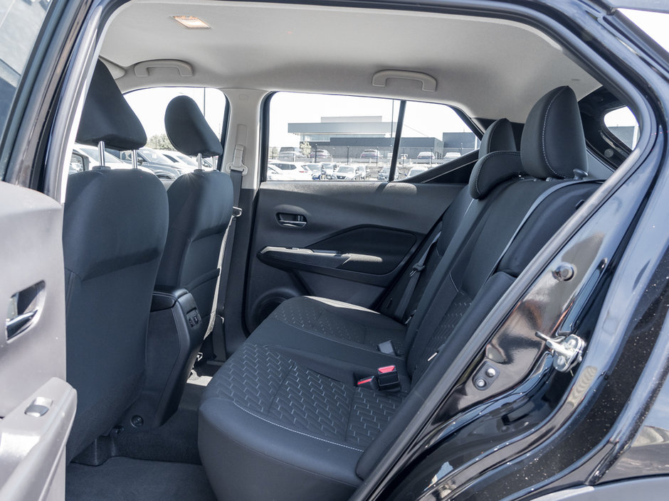 2023 Nissan Kicks SV-19