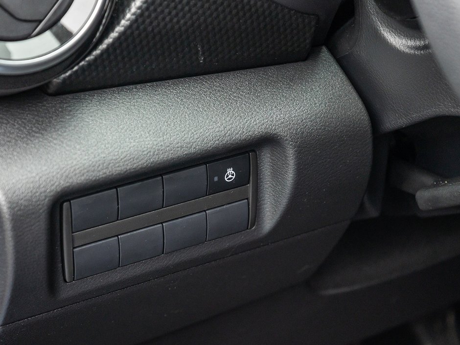 2023 Nissan Kicks SV-12