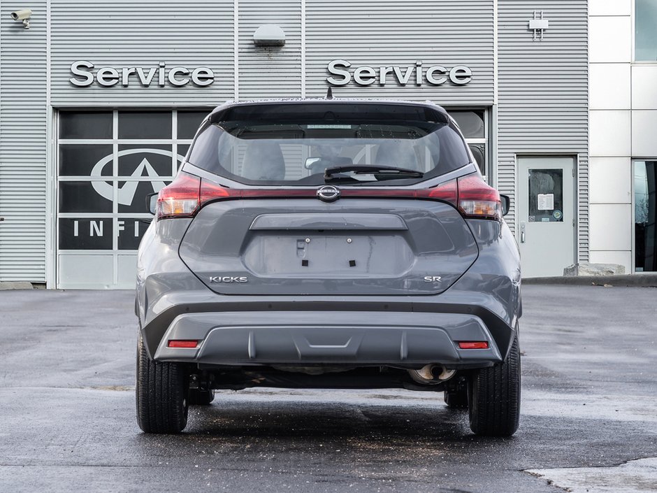 2023 Nissan Kicks SR-5