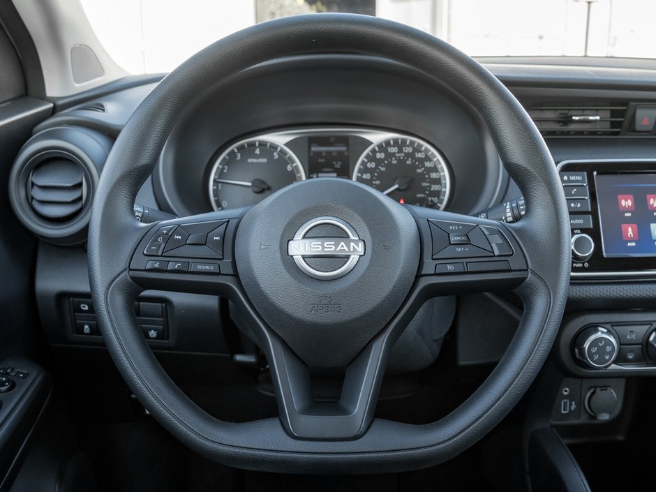 2024 Nissan Kicks S-7