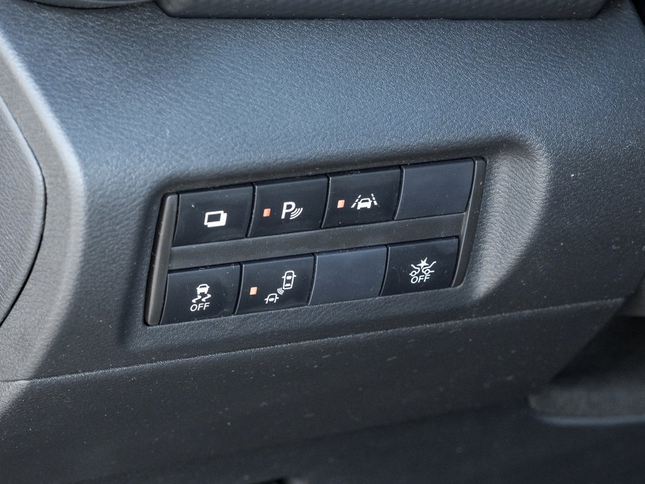 2024 Nissan Kicks S-14